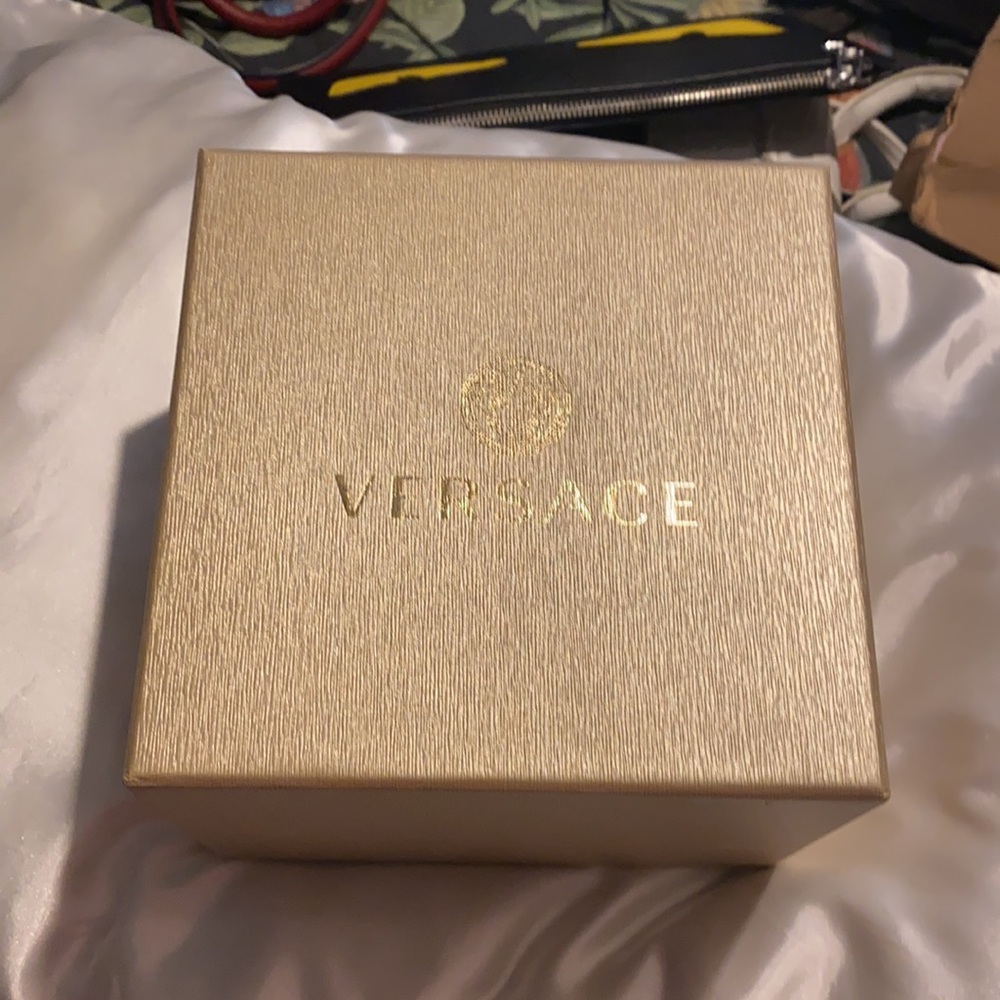 Authentic Versace NWT - Picture 4 of 13